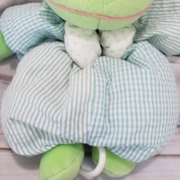 Russ Baby Froggles Green Frog Musical Crib Toy 10 Inch Seersucker Striped Velour - Picture 4 of 9